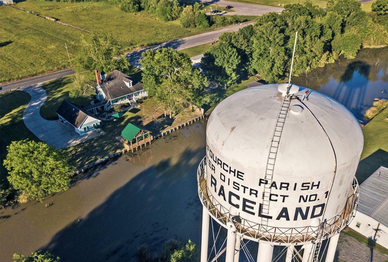 A Chateau On The Bayou Bed & Breakfast Raceland エクステリア 写真